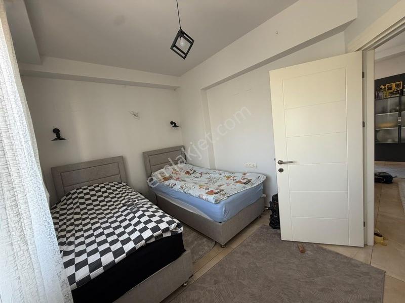 Çeşmeli De Denize Yürüme Mesafesinde Site İçi Ara Kat 2+1 — fotoğraf 11