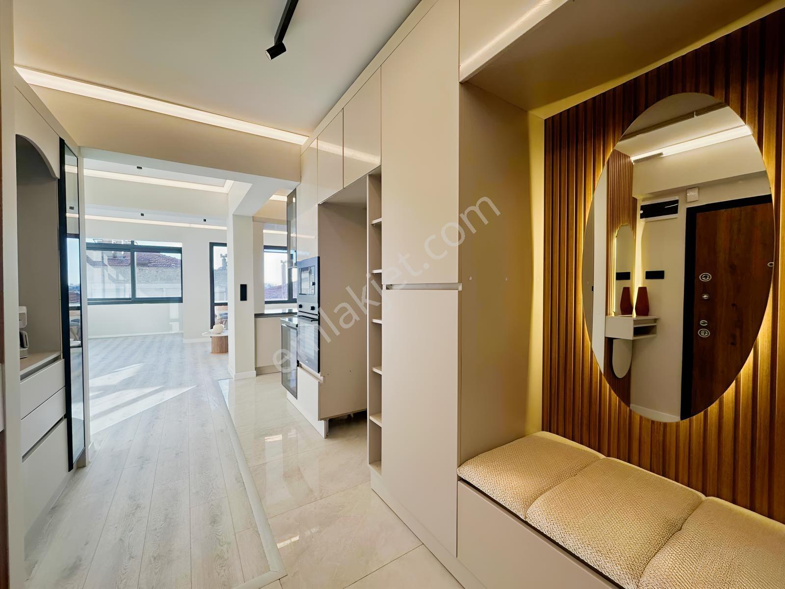Msg'den Mithatpaşa Cadde Yakını Deniz Gören Arakat 3+1 Lüx Daire — fotoğraf 21