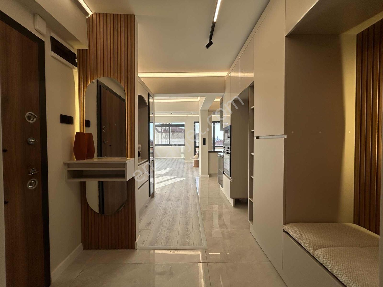 Msg'den Mithatpaşa Cadde Yakını Deniz Gören Arakat 3+1 Lüx Daire — fotoğraf 22