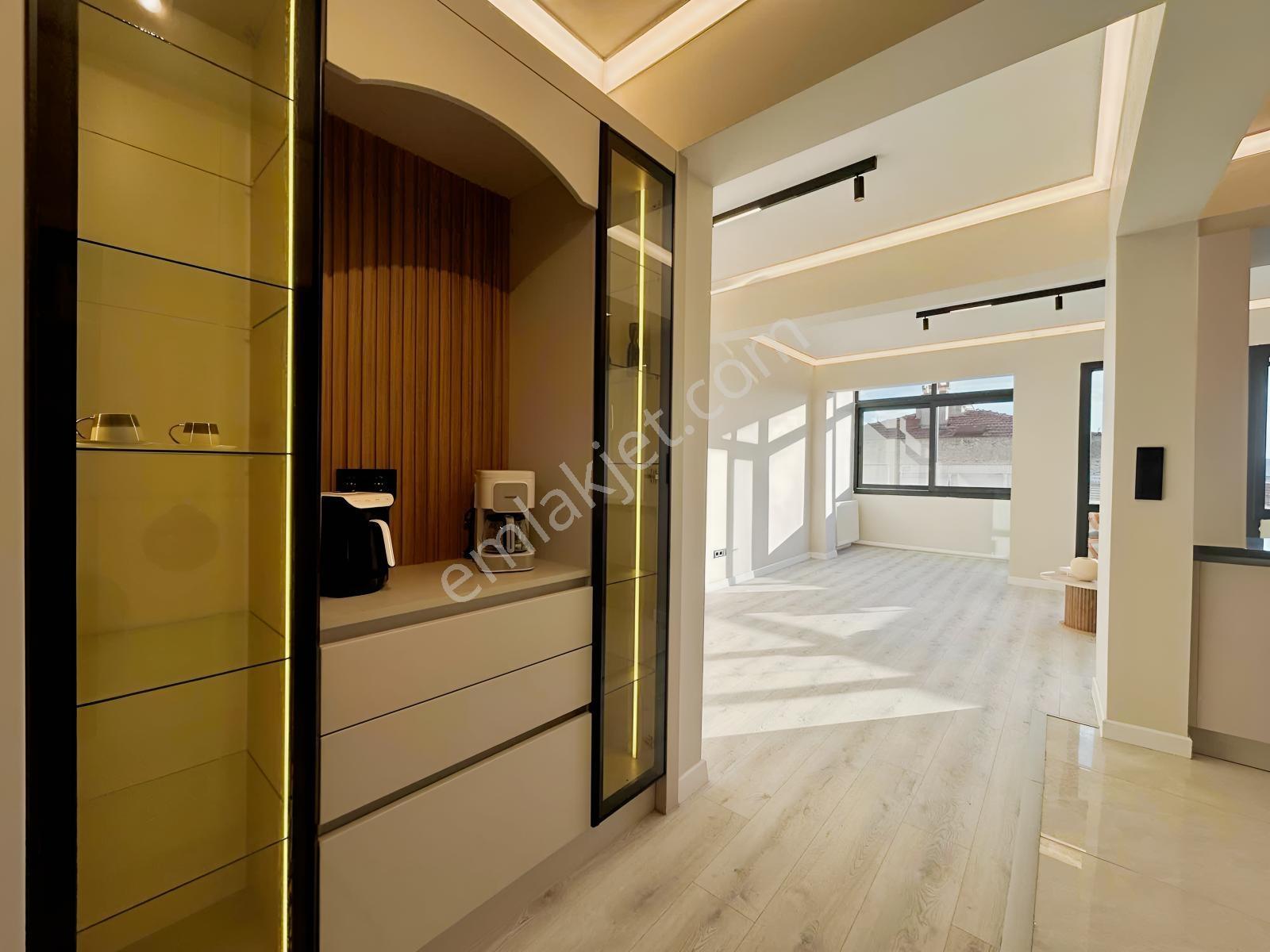 Msg'den Mithatpaşa Cadde Yakını Deniz Gören Arakat 3+1 Lüx Daire — fotoğraf 26