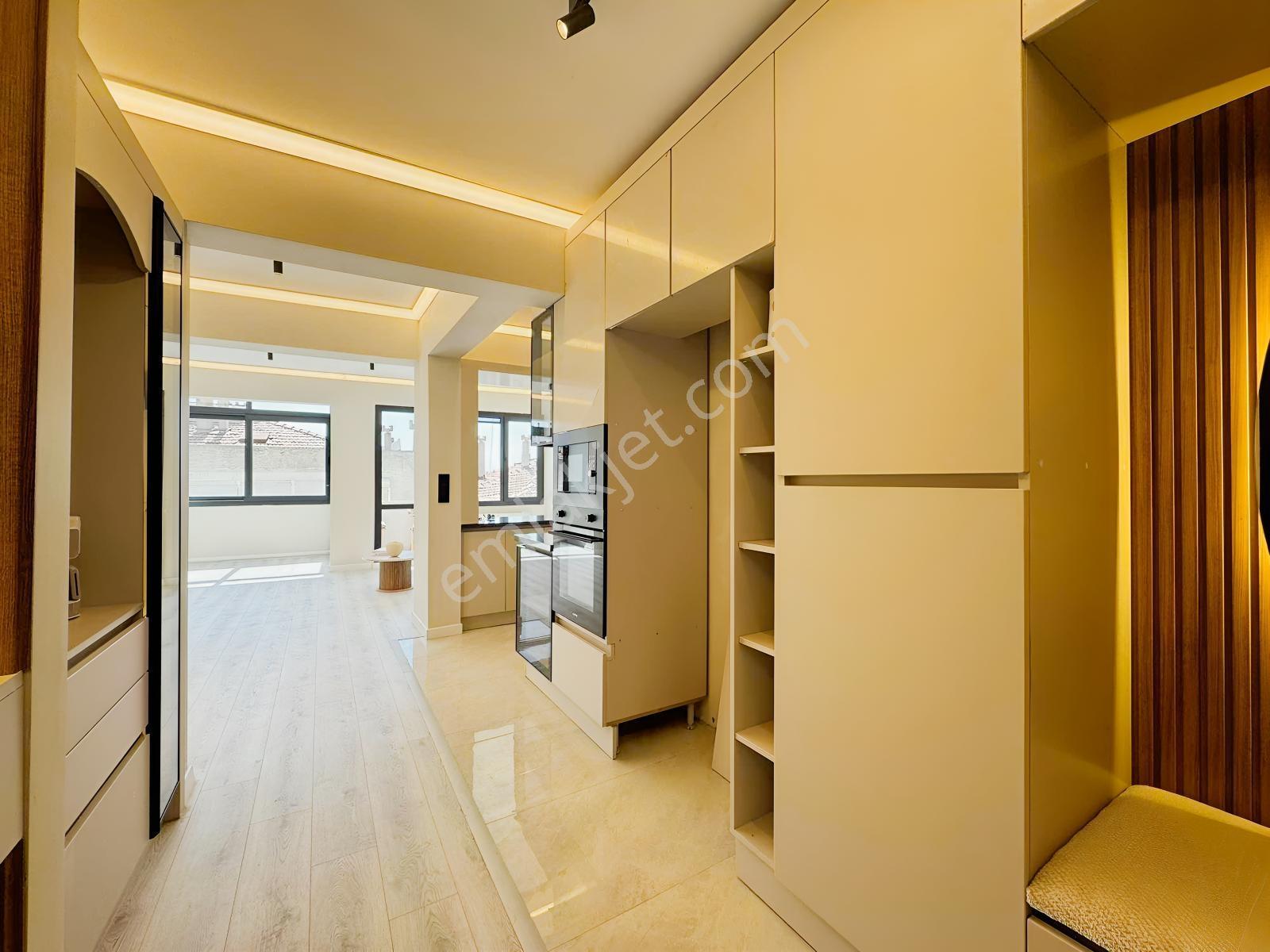 Msg'den Mithatpaşa Cadde Yakını Deniz Gören Arakat 3+1 Lüx Daire — fotoğraf 42
