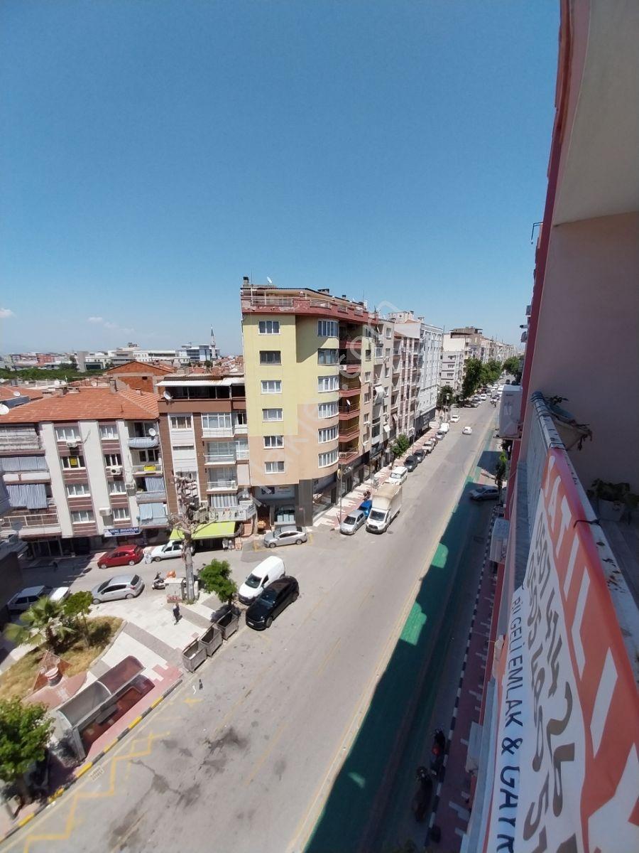 Malta'da Cadde Üzerinde Satılık Arakat Asansörlü 3+1 Daire — fotoğraf 7