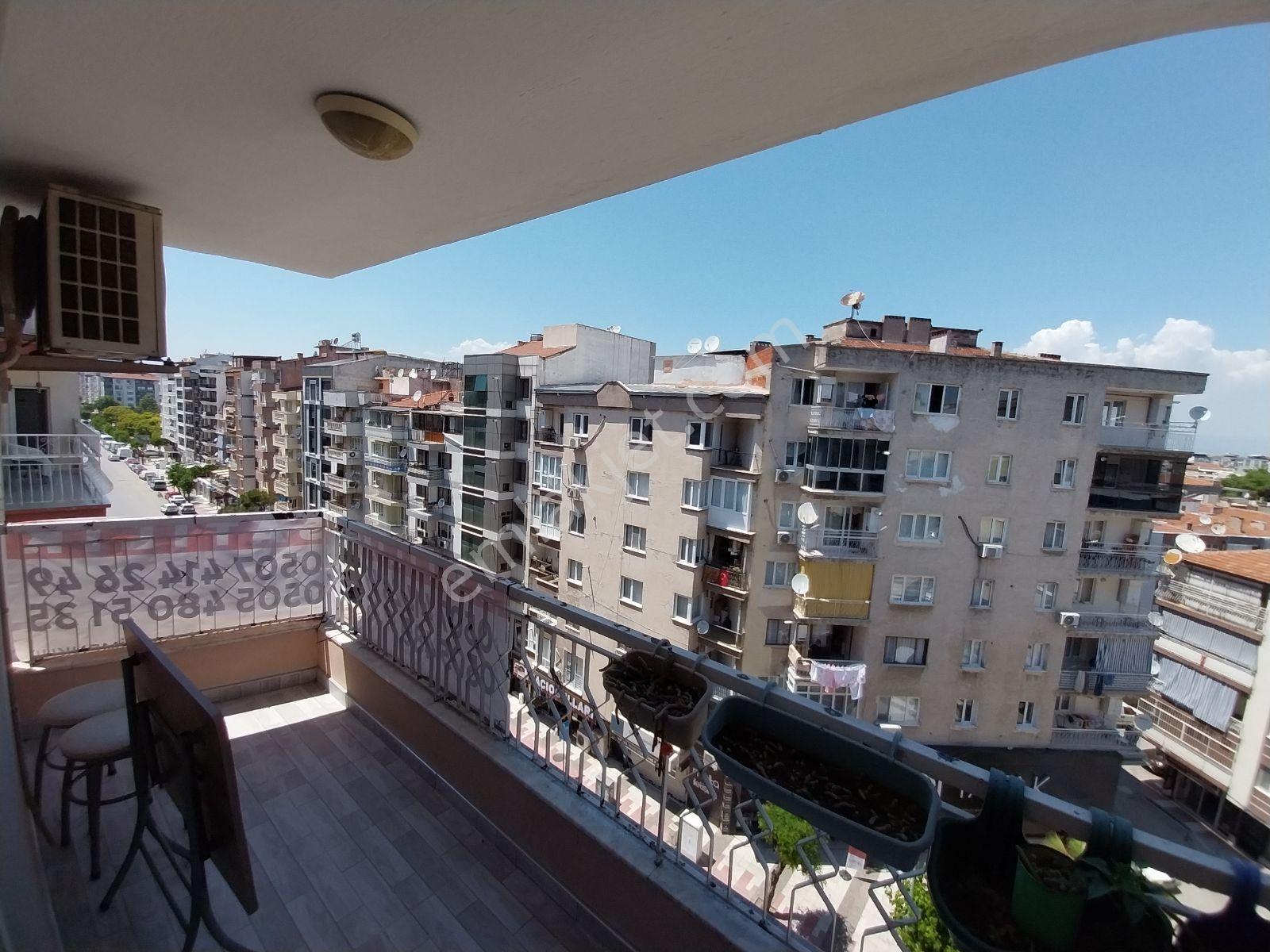 Malta'da Cadde Üzerinde Satılık Arakat Asansörlü 3+1 Daire — fotoğraf 10