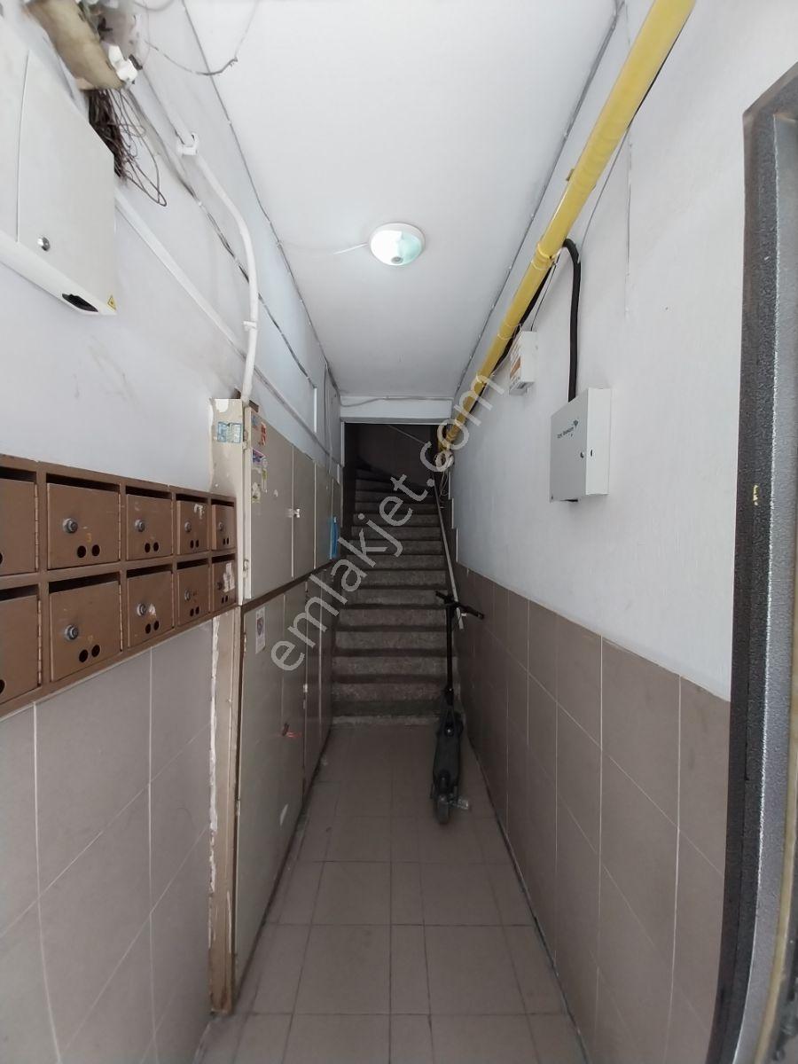 Malta'da Cadde Üzerinde Satılık Arakat Asansörlü 3+1 Daire — fotoğraf 28