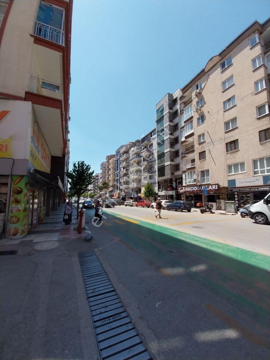 Malta'da Cadde Üzerinde Satılık Arakat Asansörlü 3+1 Daire — fotoğraf 30