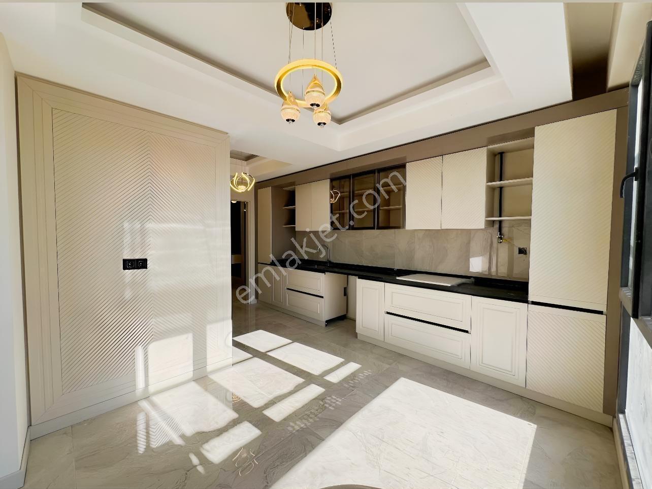 Cezaevi Karşısı Çeysa Goldhanda Havuzlu 2.5+1 Lüks Daire — fotoğraf 3