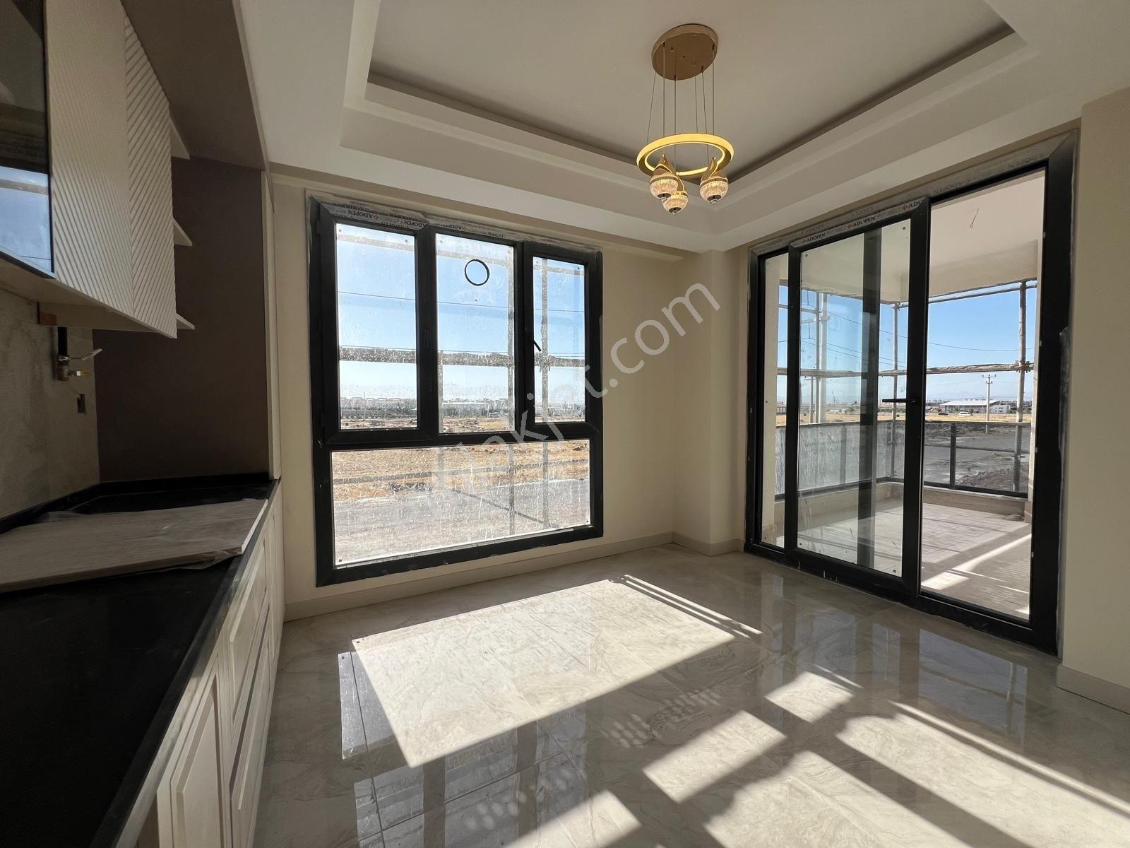 Yeni Cezaevi Karşısı Çeysa Goldhan Havuzlu 2.5+1 Lüks Daire — fotoğraf 8