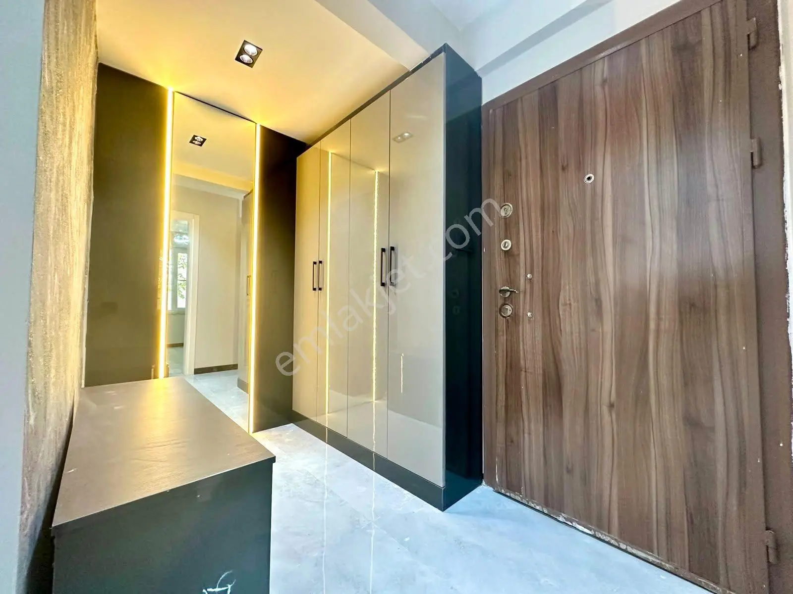 Referans'tan Altınkum'da Denize 400 Mt Ön Cephe Ayrı Mutfak Lüx 2+1 Daire — fotoğraf 6