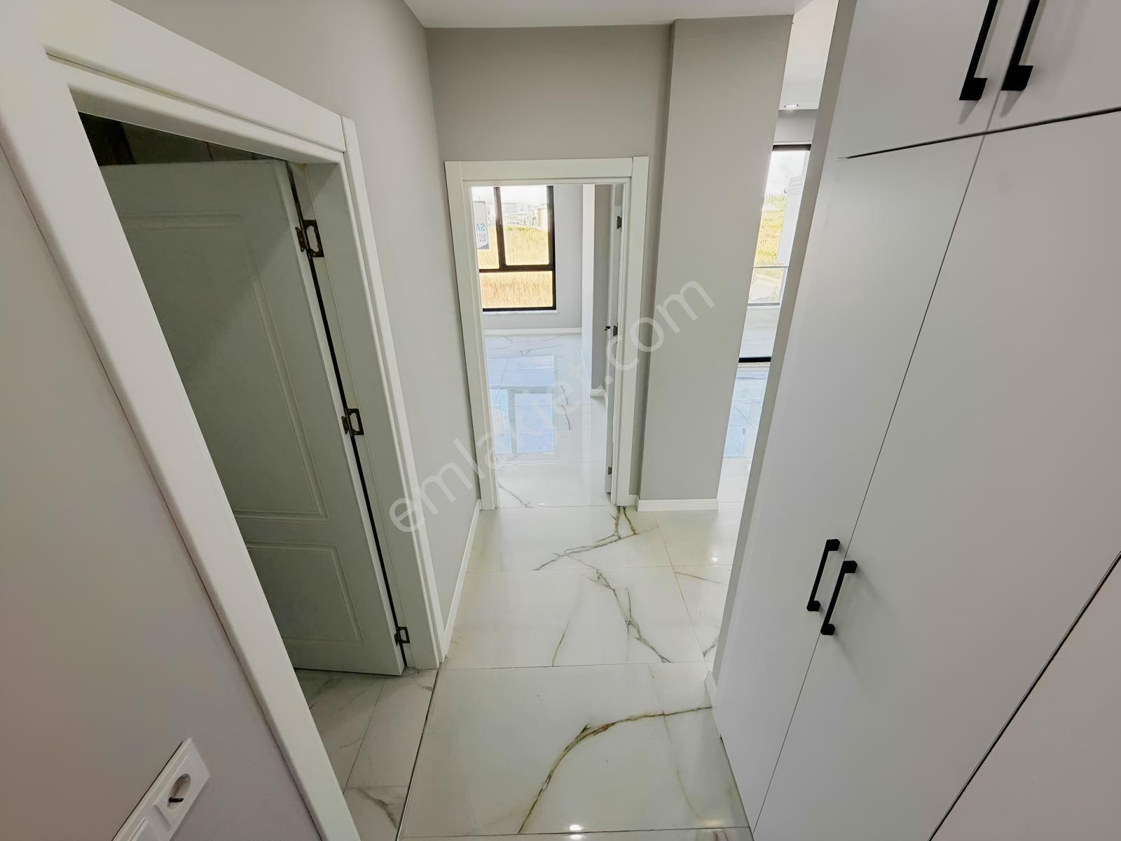 Blue'dan Yalova Merkez Bağlarbaşı Mh.'de Satılık 1+1 Daire — fotoğraf 13