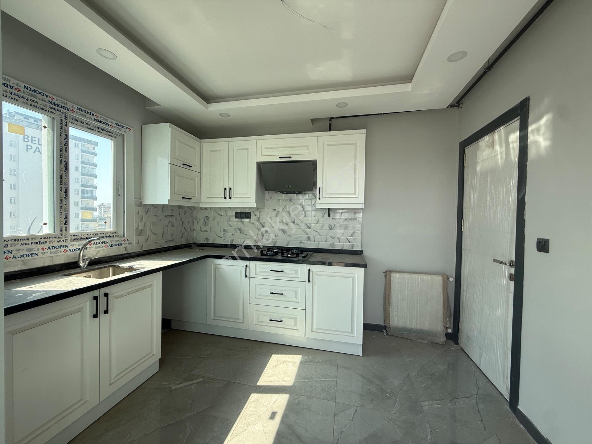 Gürsel Paşa Site İçi Havuzlu Güvenlikli Kombili Kapalı Mutfak Satılık Daire — fotoğraf 2