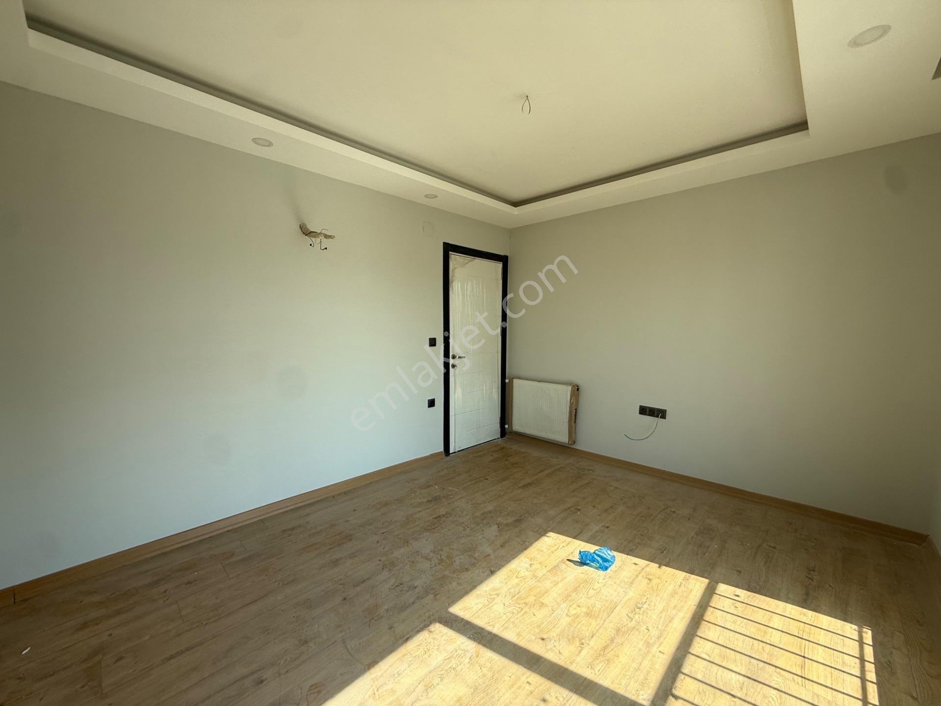 Gürsel Paşa Site İçi Havuzlu Güvenlikli Kombili Kapalı Mutfak Satılık Daire — fotoğraf 5