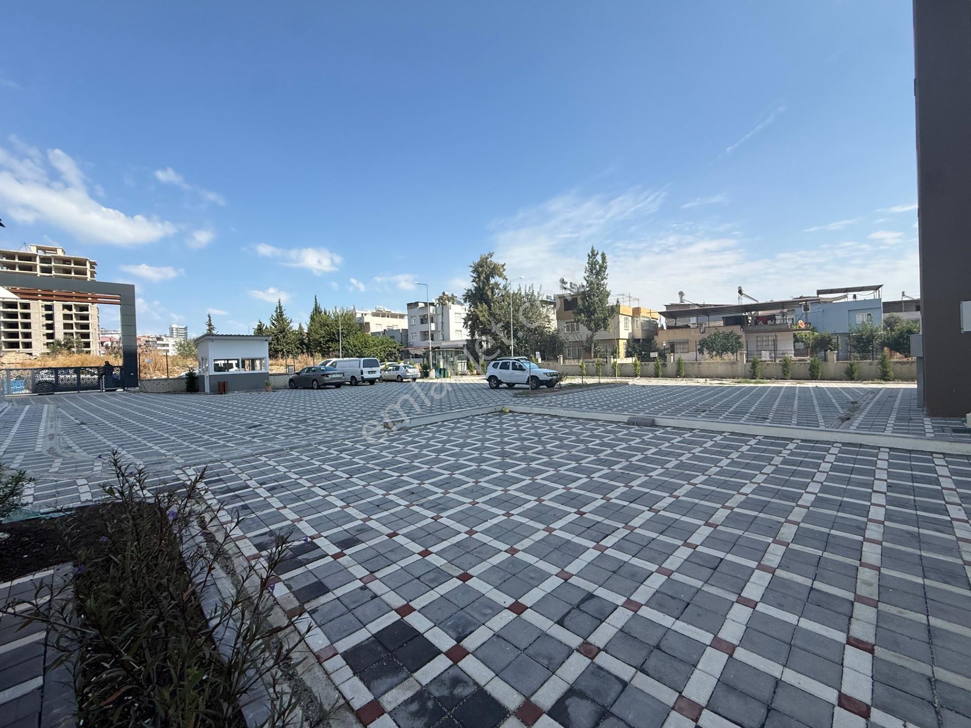 Gürsel Paşa Site İçi Havuzlu Güvenlikli Kombili Kapalı Mutfak Satılık Daire — fotoğraf 29