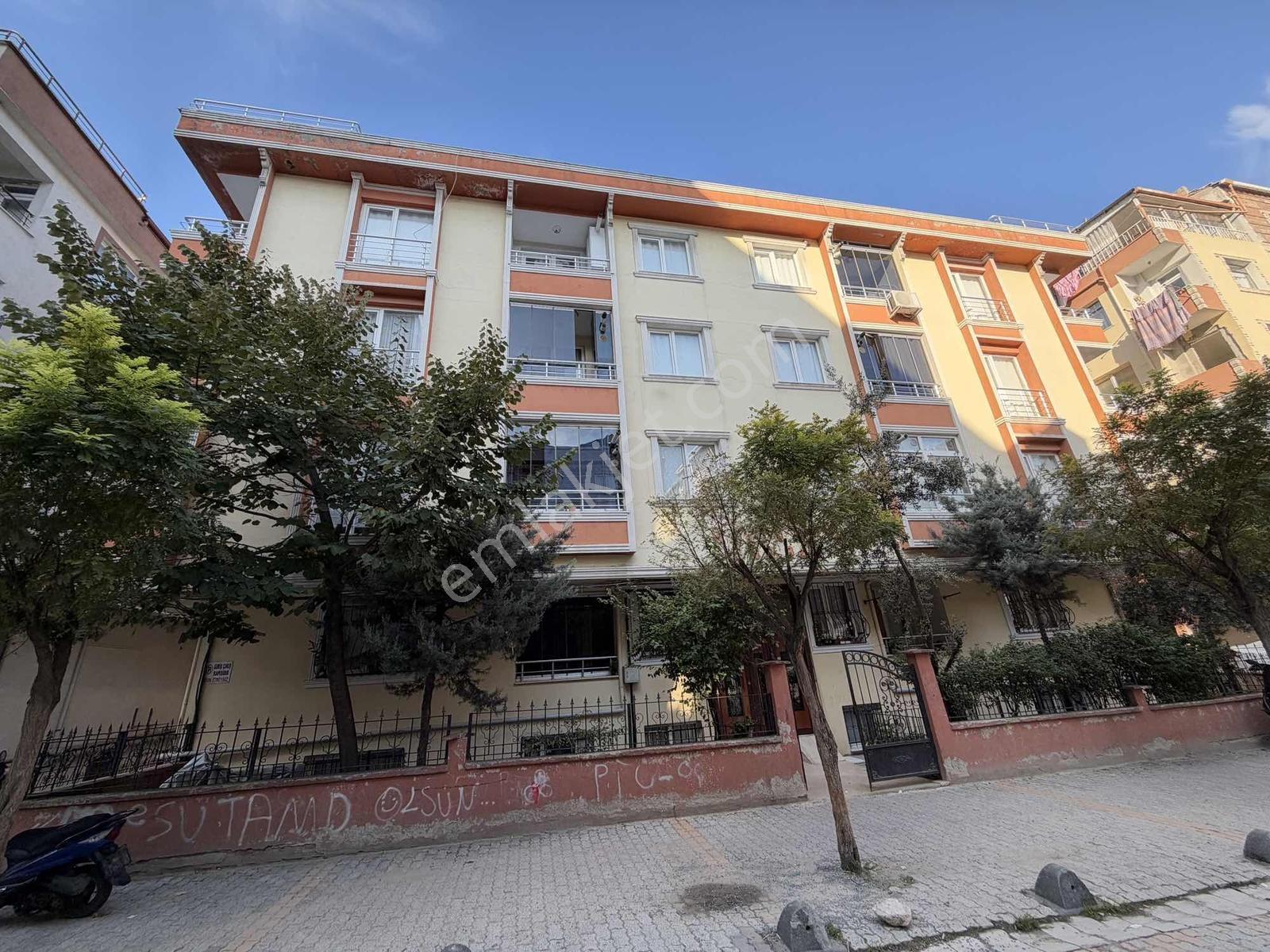 Akay Yapı'dan Marmaraya Yürüme Mesafesinde Satılık 120 M2 Daire — fotoğraf 2