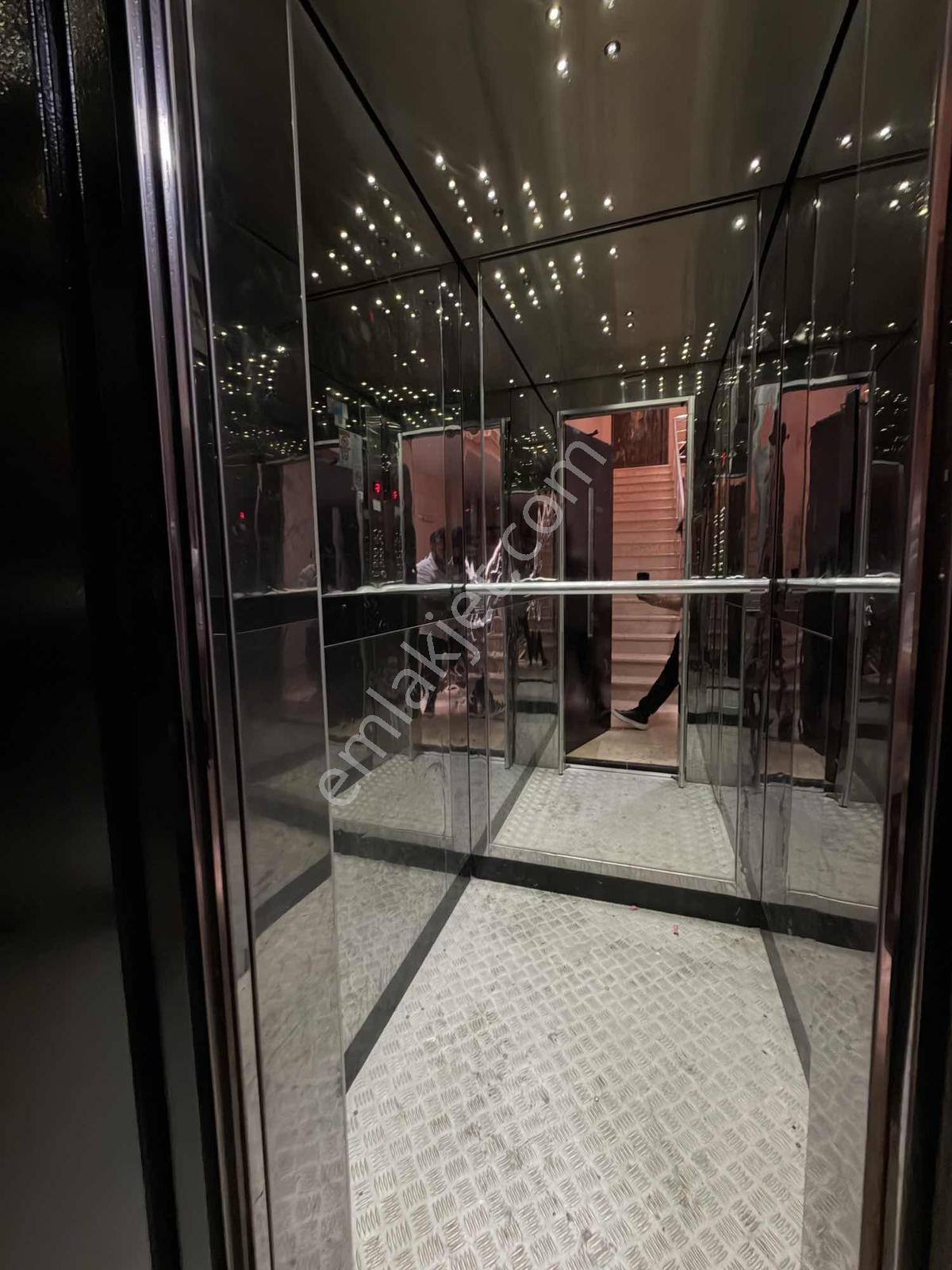 Akay Yapı'dan Marmaraya Yürüme Mesafesinde Satılık 120 M2 Daire — fotoğraf 11