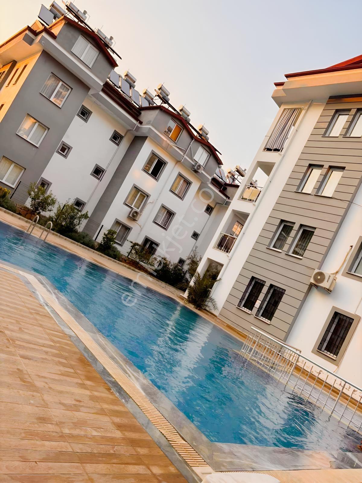 Fethiye Pazayerinde Havuzlu Site İçinde Satılık Ara Kat Daire — fotoğraf 2