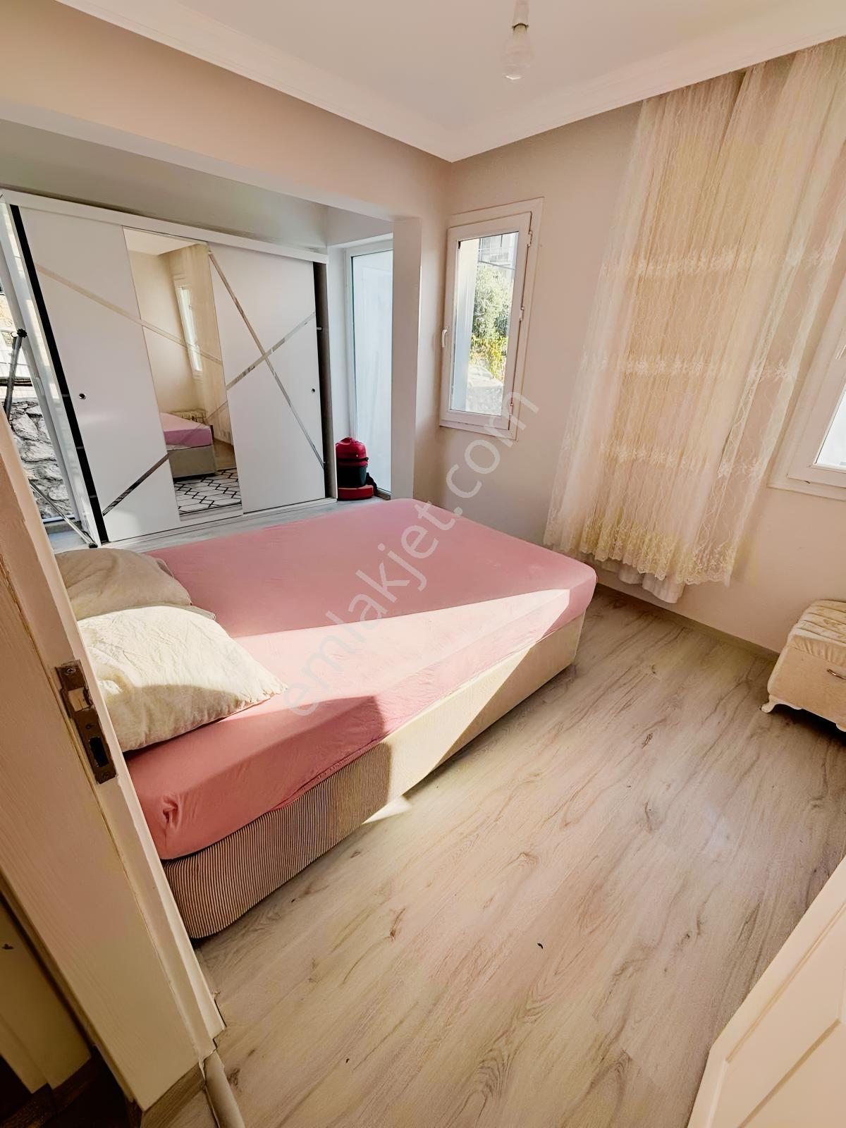Fethiye Pazayerinde Havuzlu Site İçinde Satılık Ara Kat Daire — fotoğraf 14