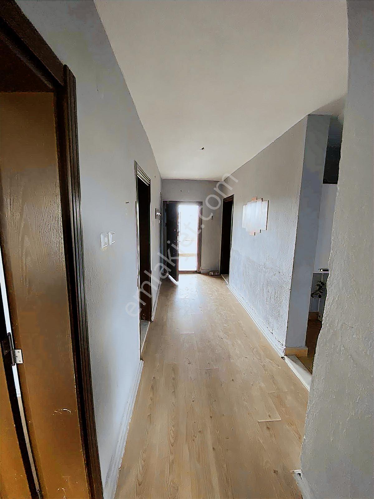 Saraçoğlunda Caddeye Cephe 703m2 Arsa İçinde Satılık Müstakil Ev — fotoğraf 11