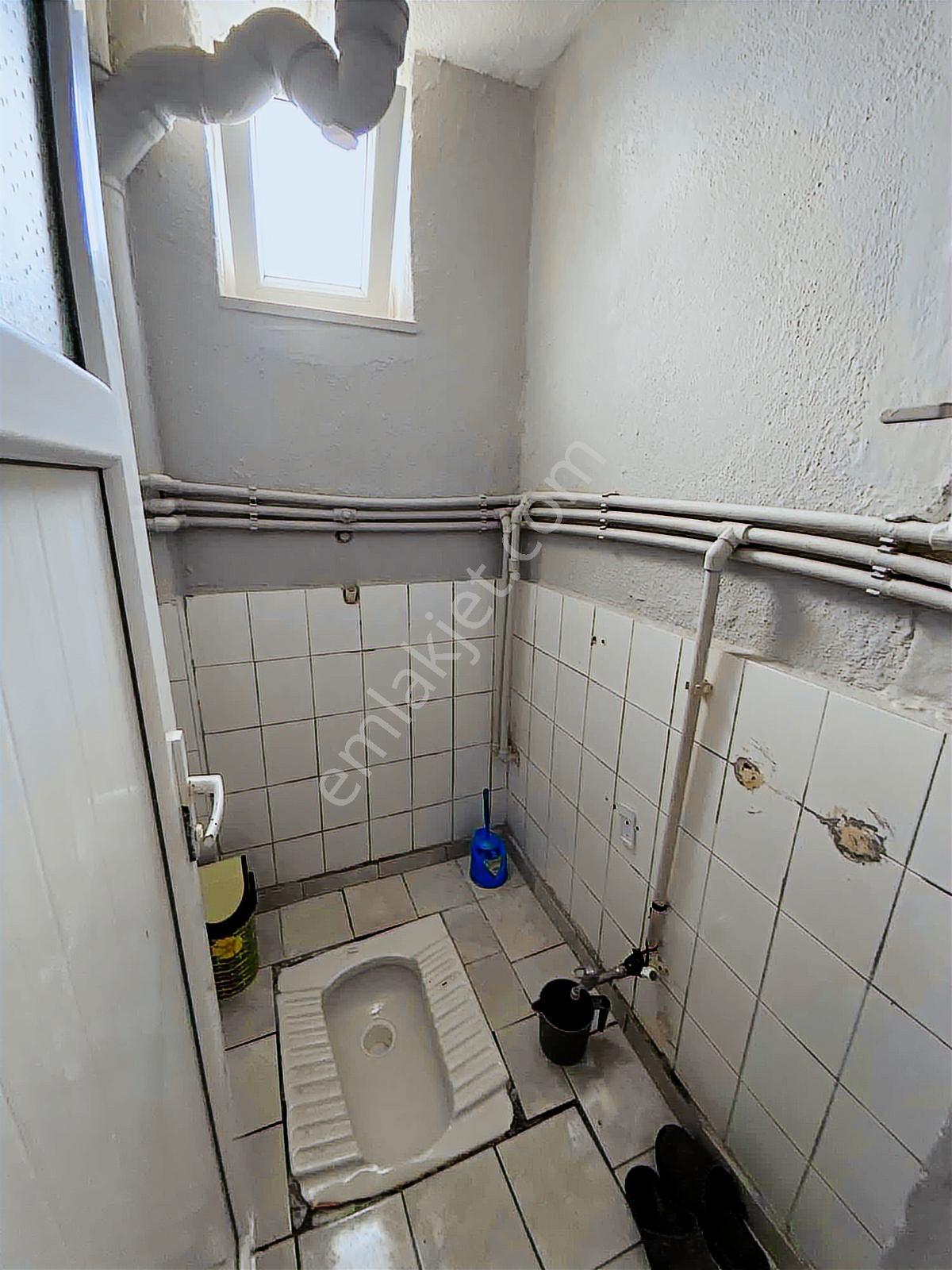 Saraçoğlunda Caddeye Cephe 703m2 Arsa İçinde Satılık Müstakil Ev — fotoğraf 14