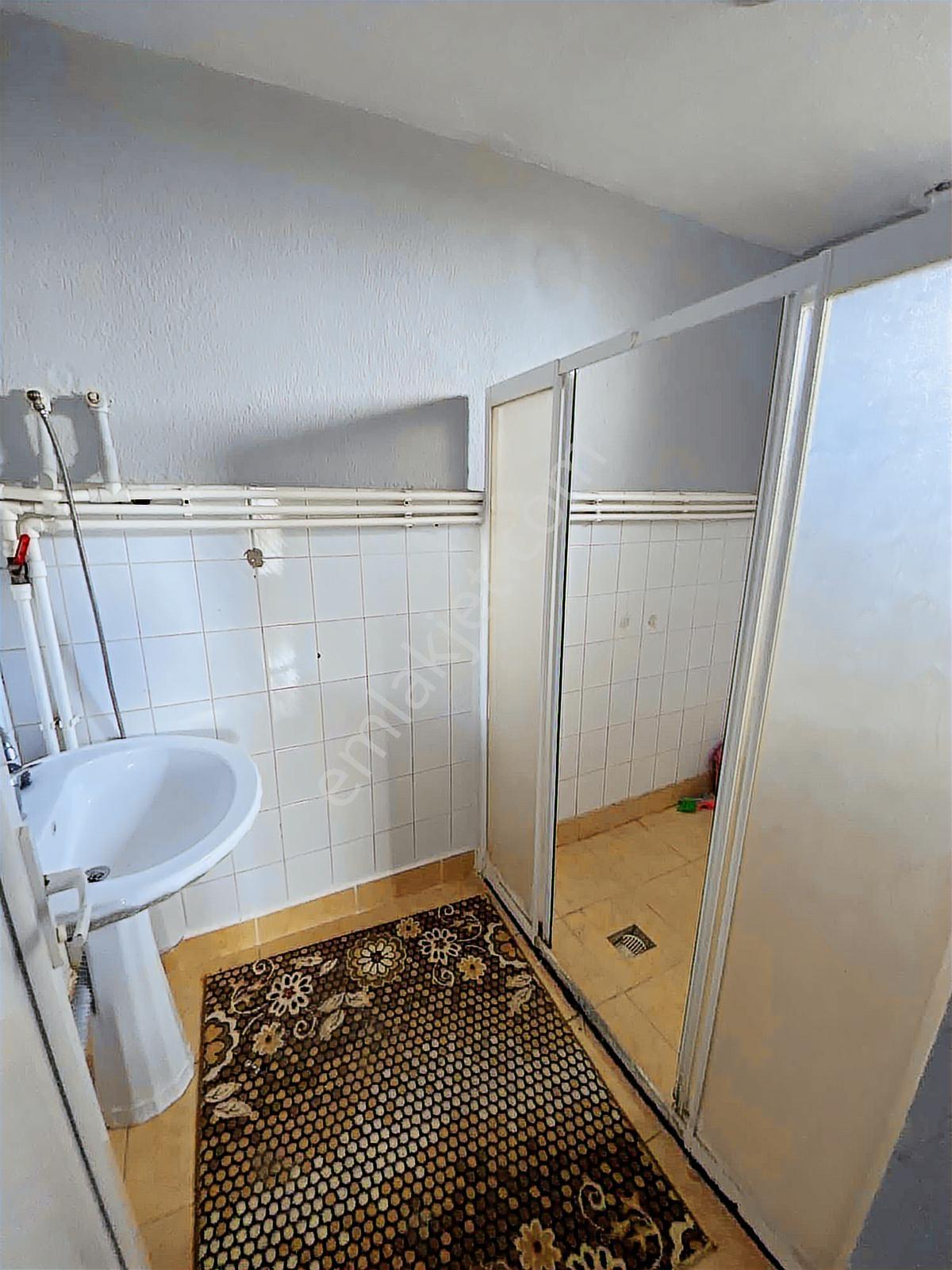 Saraçoğlunda Caddeye Cephe 703m2 Arsa İçinde Satılık Müstakil Ev — fotoğraf 16