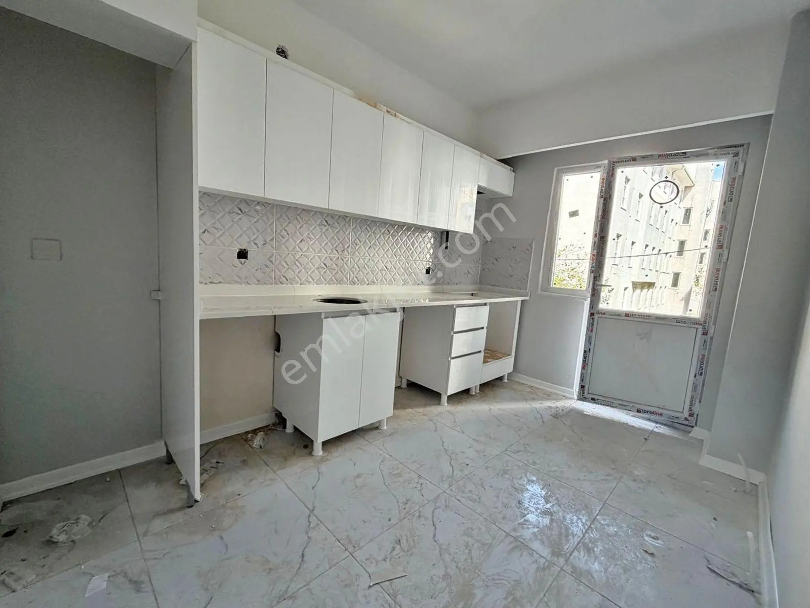 Metin Yapı'dan Kat Ve Cehpe Seçenekli Sıfır Satılık 2+1 Daire!! — fotoğraf 5