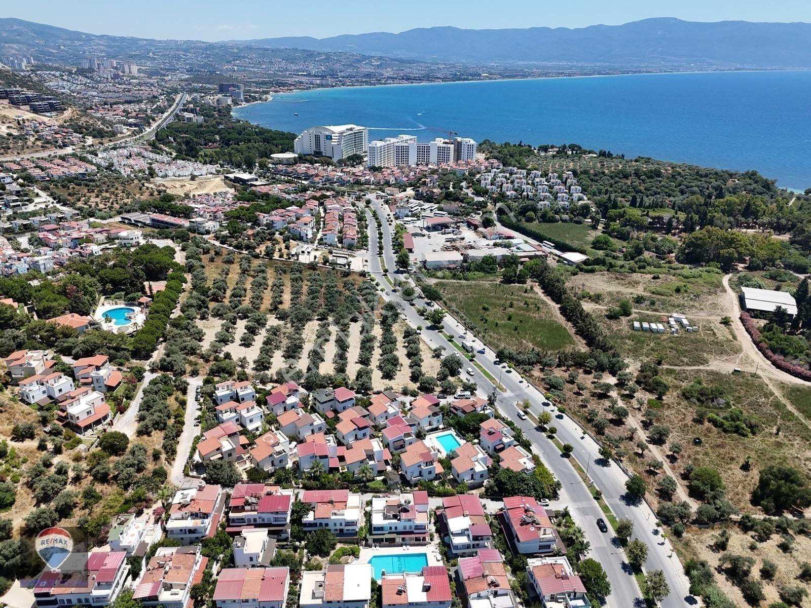 Kuşadası Kadınlar Denizine Yürüme Mesafesinde 4+1 Villa — fotoğraf 2