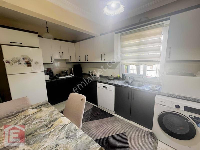 Lider'den Gürselpaşada 178m2 Arsa İçinde 3 Katlı 3 Satılık Ev — fotoğraf 5