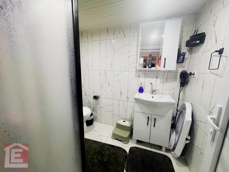 Lider'den Gürselpaşada 178m2 Arsa İçinde 3 Katlı 3 Satılık Ev — fotoğraf 10