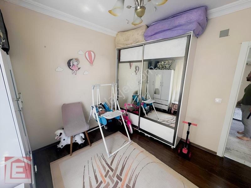 Lider'den Gürselpaşada 178m2 Arsa İçinde 3 Katlı 3 Satılık Ev — fotoğraf 12