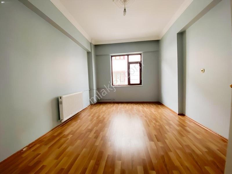 Yeni Mahallede Satılık 3+1 Geniş Daire — fotoğraf 9