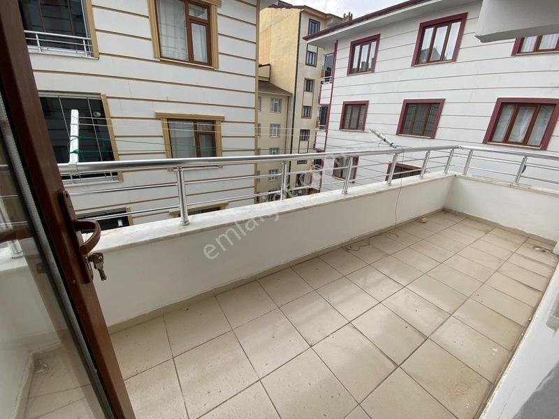 Yeni Mahallede Satılık 3+1 Geniş Daire — fotoğraf 19
