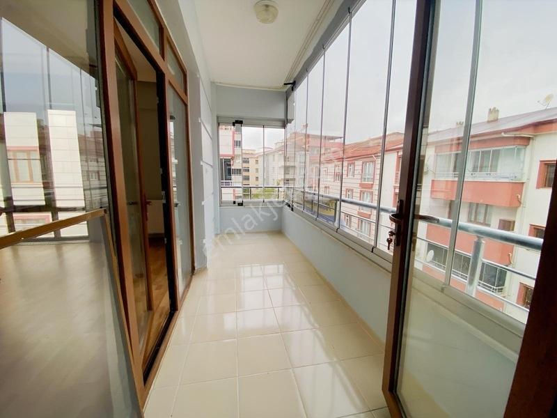 Yeni Mahallede Satılık 3+1 Geniş Daire — fotoğraf 22