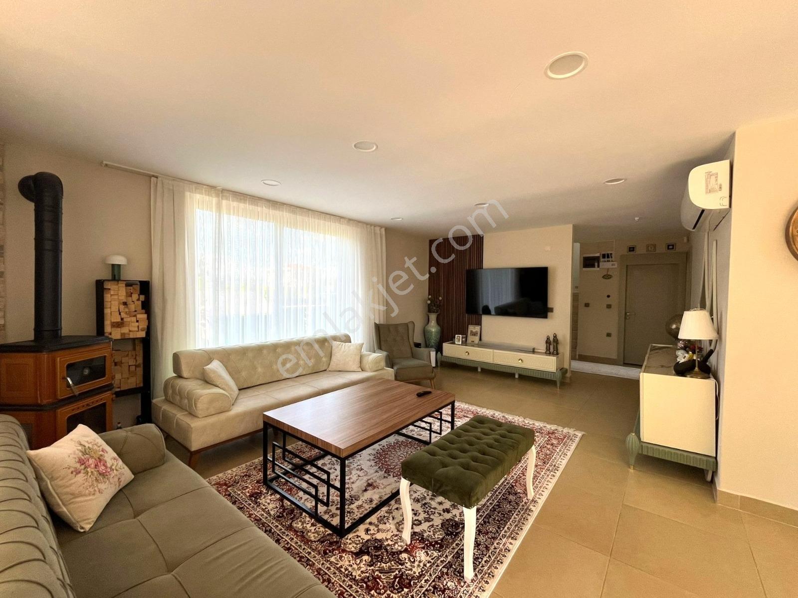 Döşemealtı Yeniköy'de 4+1 240m² Satılık Villa — fotoğraf 12