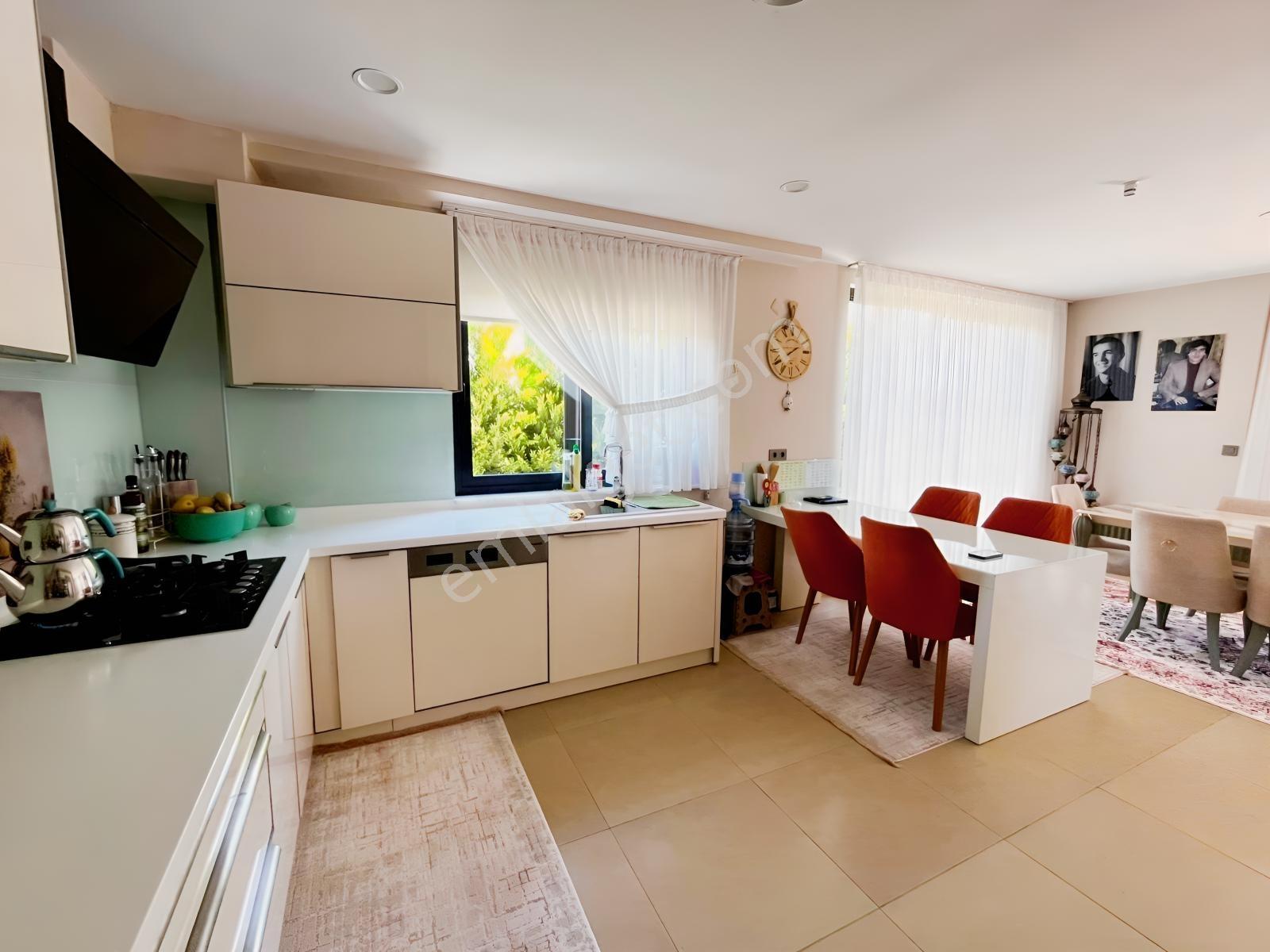 Döşemealtı Yeniköy'de 4+1 240m² Satılık Villa — fotoğraf 18