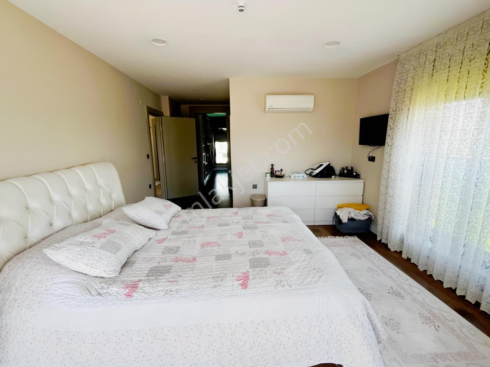 Döşemealtı Yeniköy'de 4+1 240m² Satılık Villa — fotoğraf 30