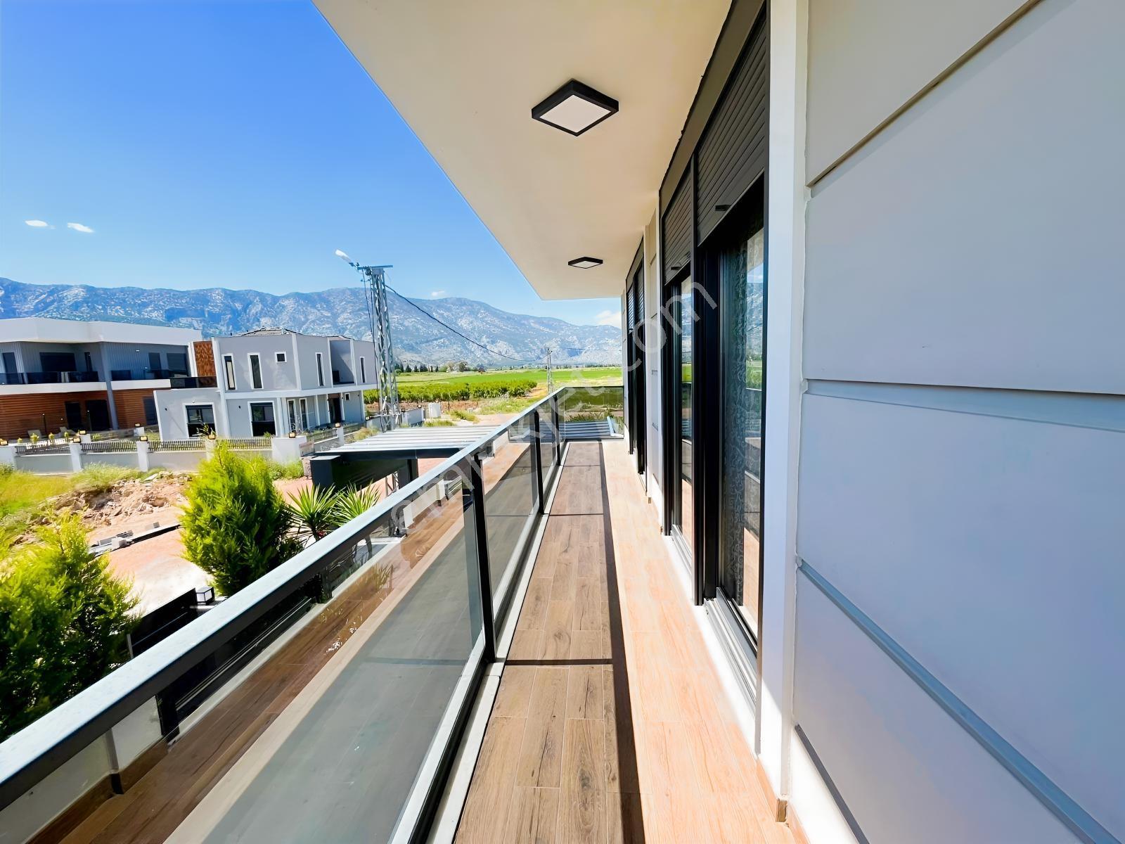 Döşemealtı Yeniköy'de 4+1 240m² Satılık Villa — fotoğraf 43