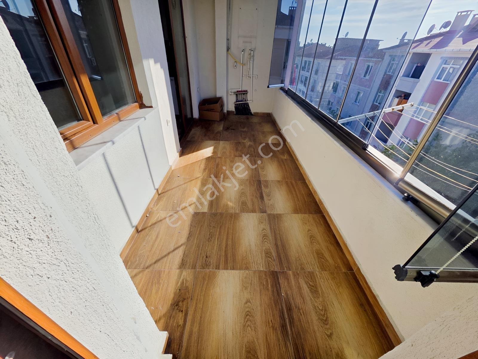Çobançeşme Mah.ecevit Bulvarı Civarı 3+1 6 Yaşında İskanlı Daire — fotoğraf 6