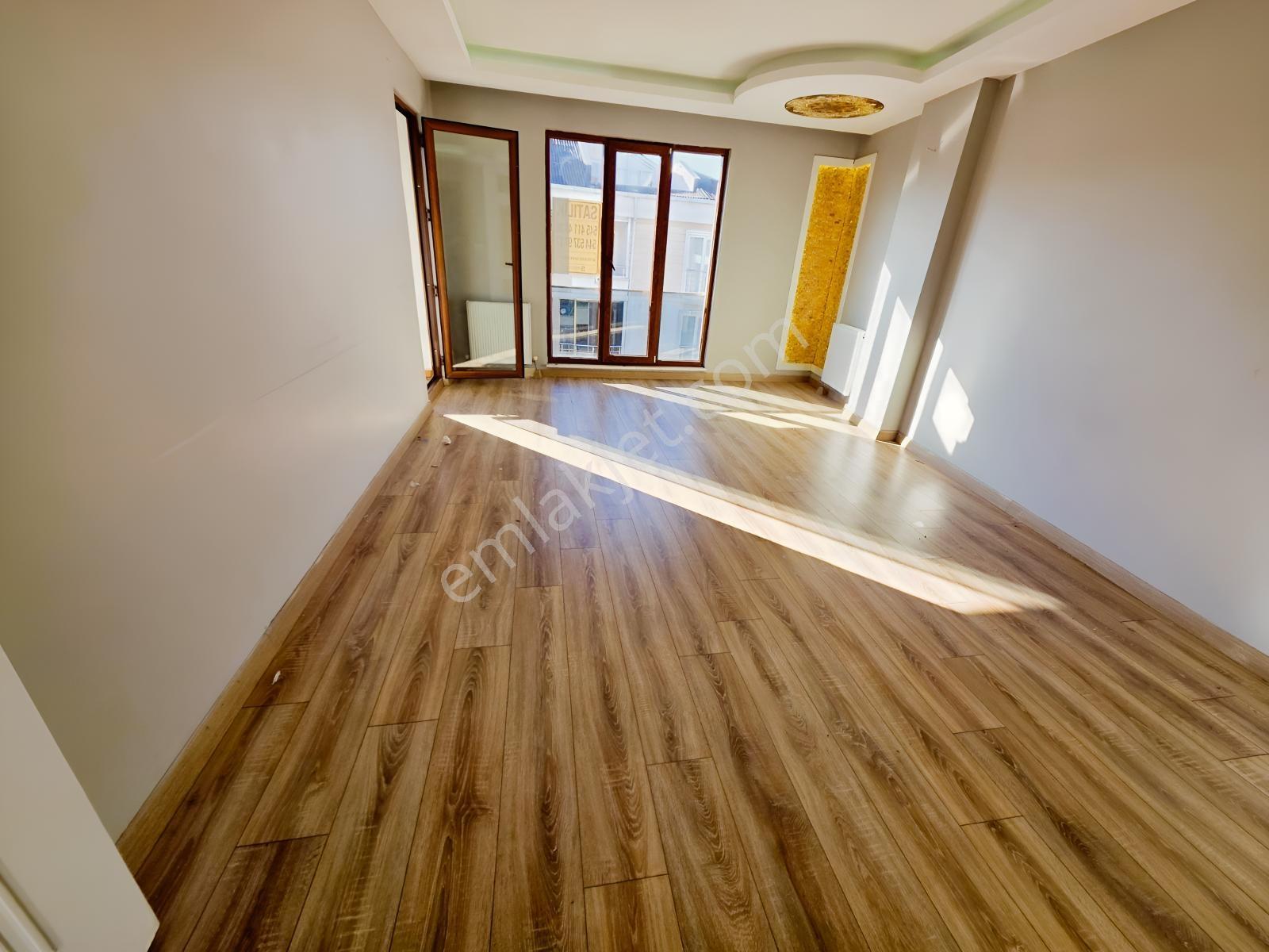 Çobançeşme Mah.ecevit Bulvarı Civarı 3+1 6 Yaşında İskanlı Daire — fotoğraf 7