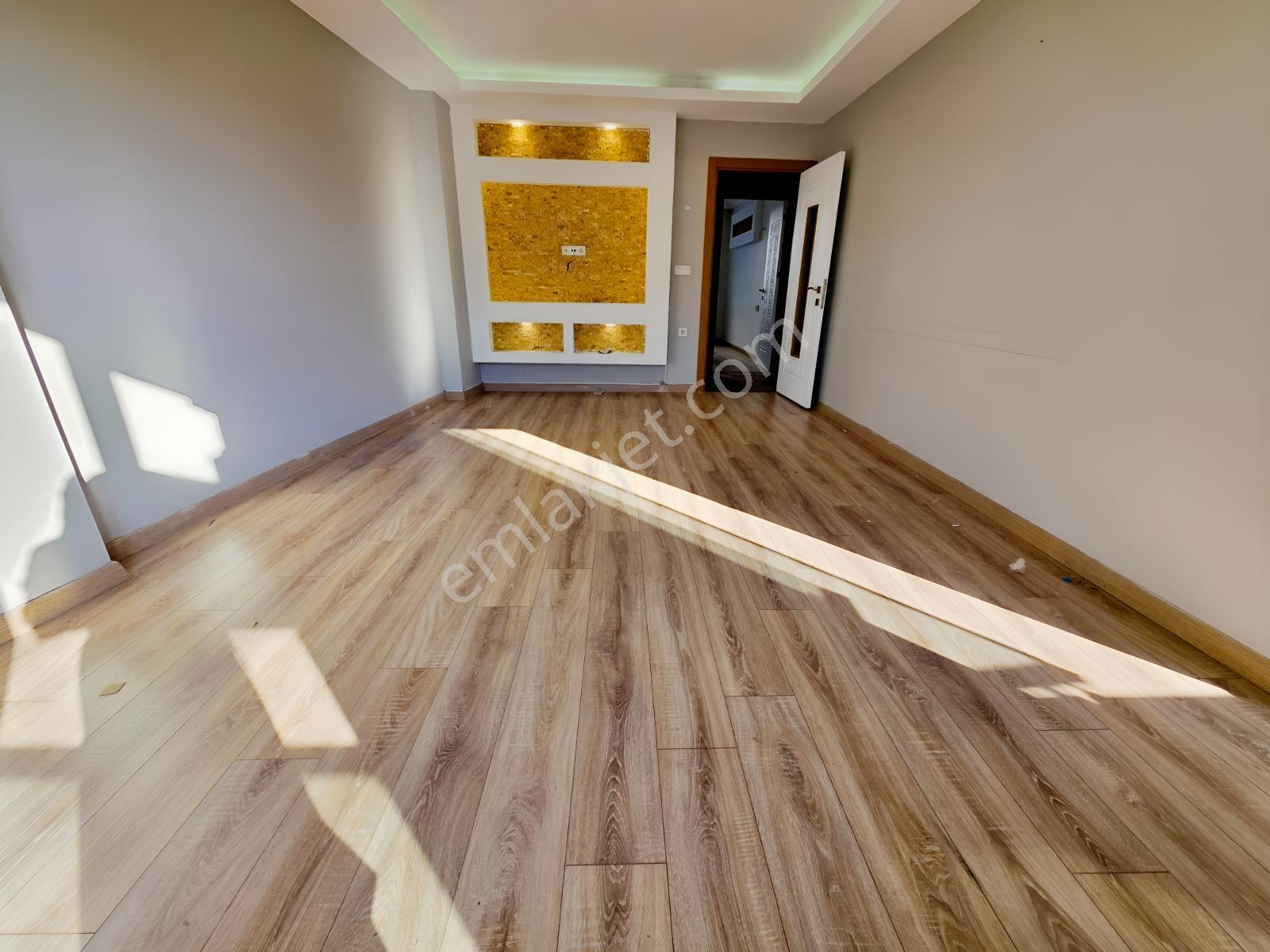 Çobançeşme Mah.ecevit Bulvarı Civarı 3+1 6 Yaşında İskanlı Daire — fotoğraf 10