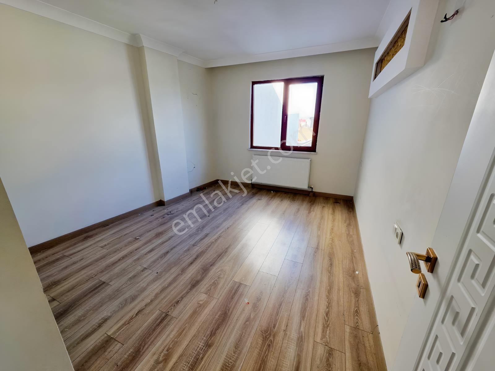 Çobançeşme Mah.ecevit Bulvarı Civarı 3+1 6 Yaşında İskanlı Daire — fotoğraf 12