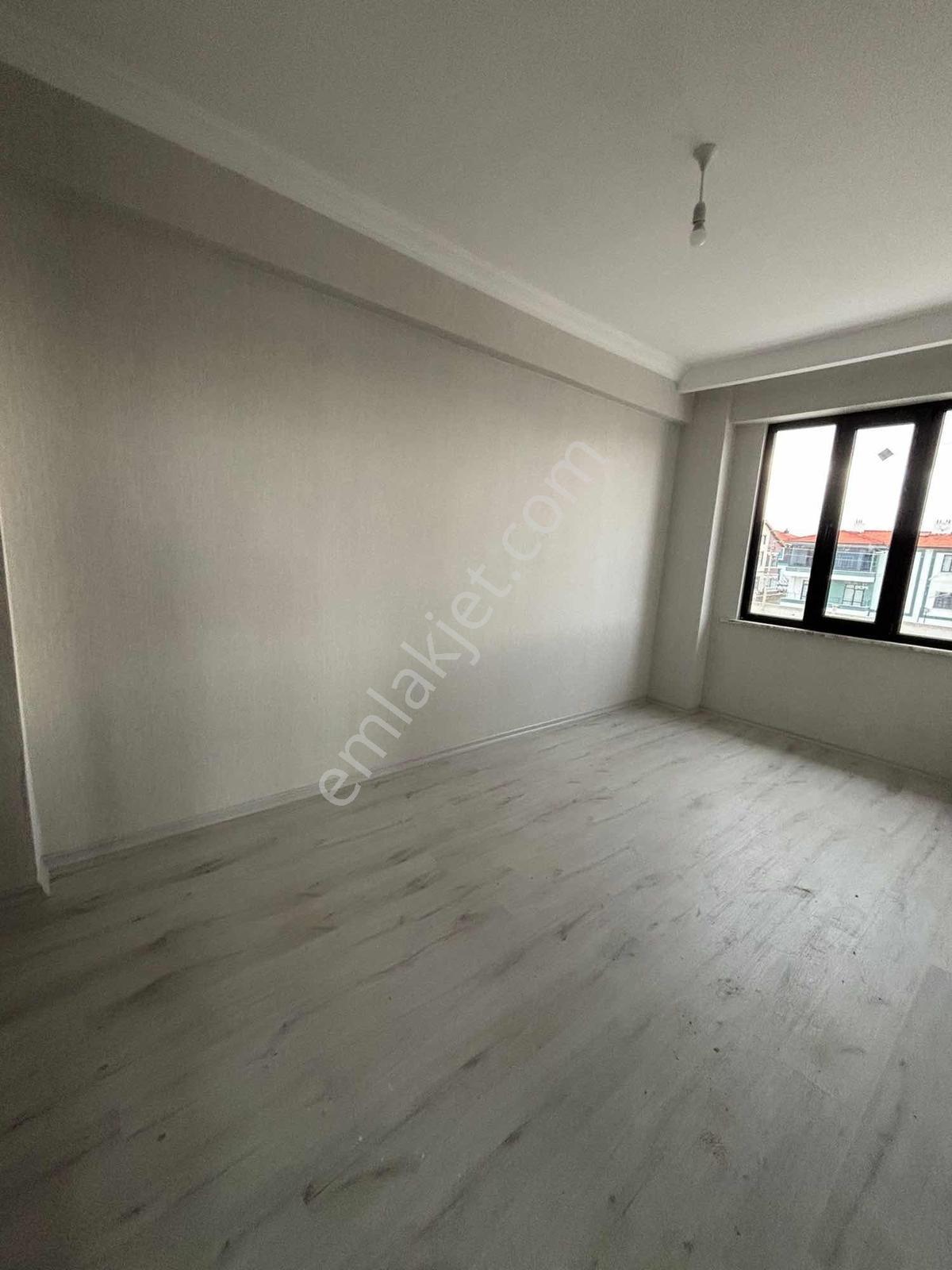Alakova'da Satılık 2+1 Daire Eminevim Vb. Kuruluşlara Uygundur — fotoğraf 7