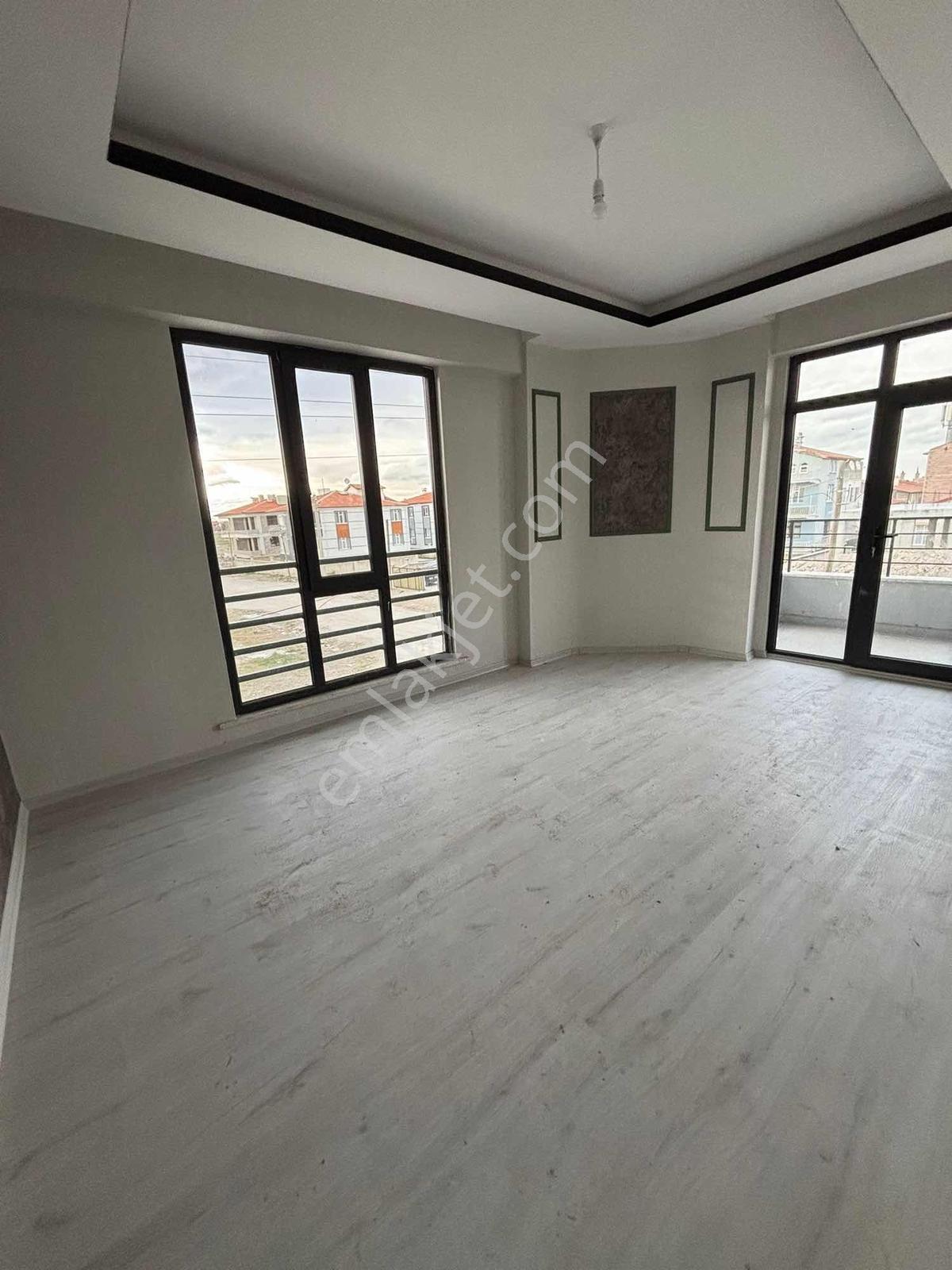 Alakova'da Satılık 2+1 Daire Eminevim Vb. Kuruluşlara Uygundur — fotoğraf 12