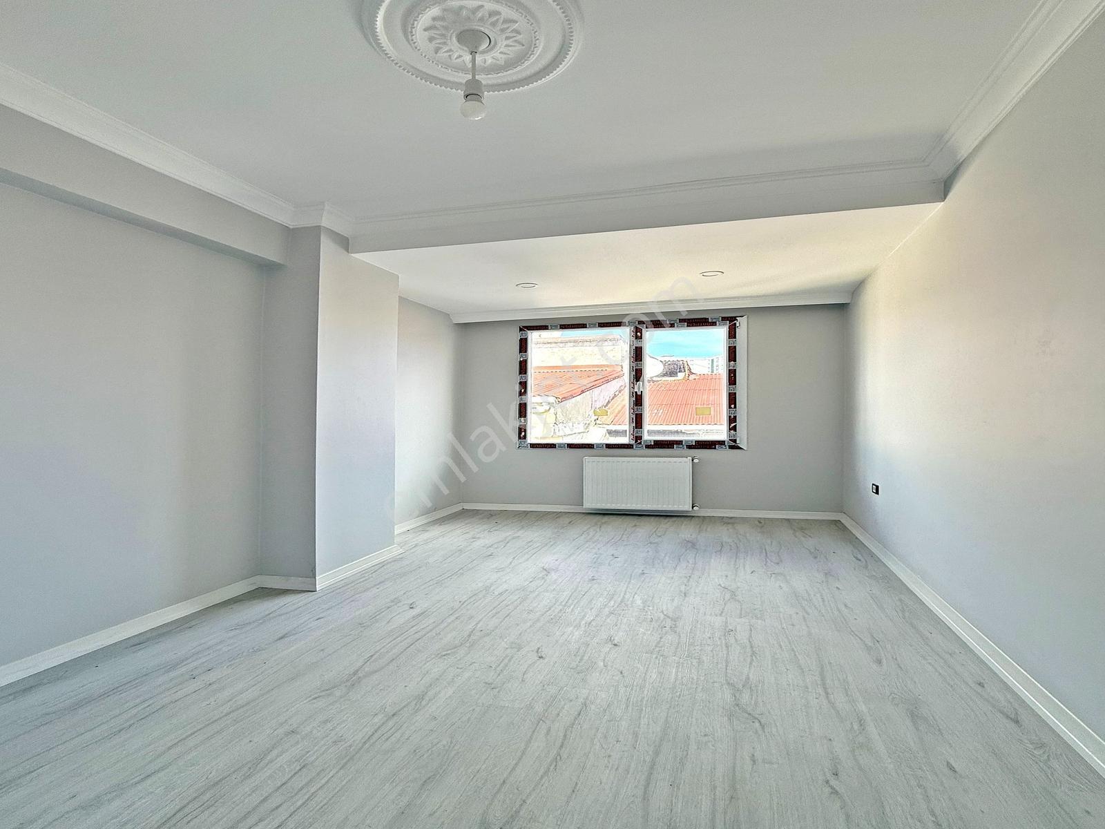 Çınar Mahallesinde Caddeye Yakın Sıfır İnşaattan Asansörlü Daire — fotoğraf 8