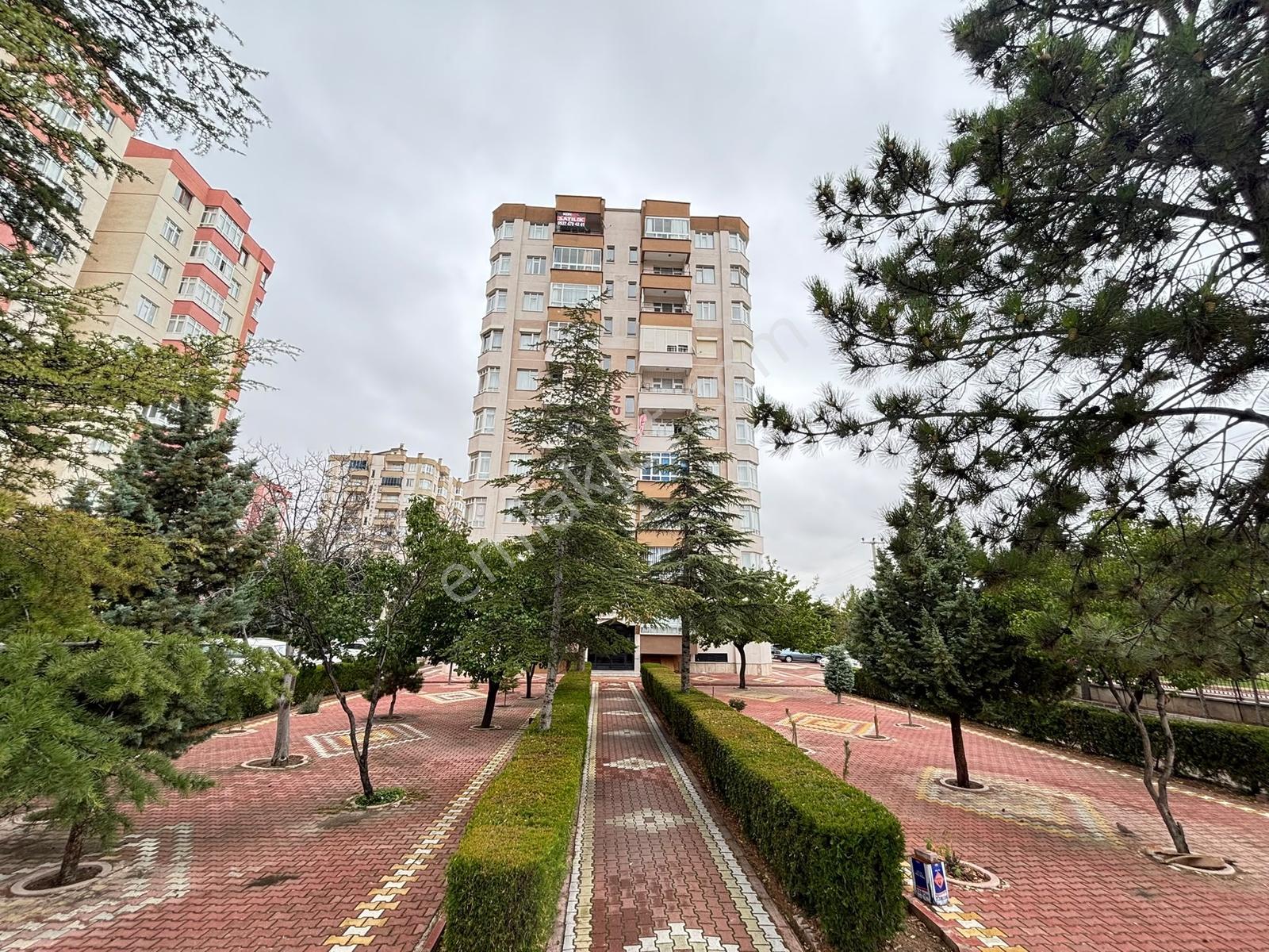Bosna Hersek Mahallesi Huzurkent Sitesi Manzaralı 3+1 Daire