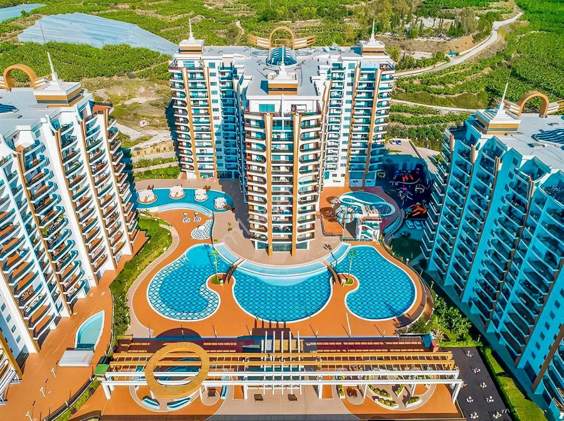 Azura Park'Ta Panoramik Manzaralı Lüks 3+1 Daire