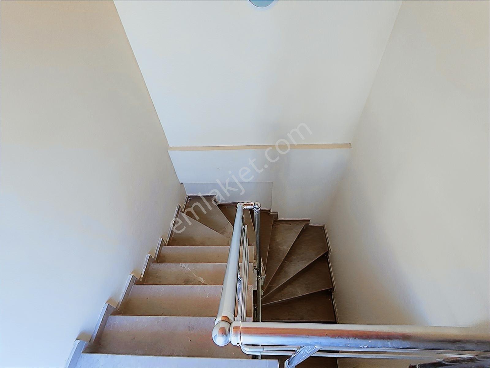 Nuhoğlu'ndan Satılık Denize 150 Metre Müstakil ,4+1 Triplex — fotoğraf 8