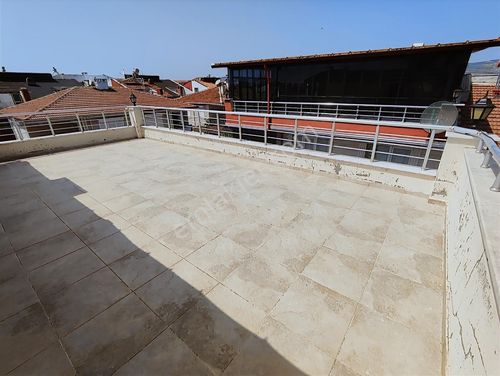 Nuhoğlu'ndan Satılık Denize 150 Metre Müstakil ,4+1 Triplex — fotoğraf 9