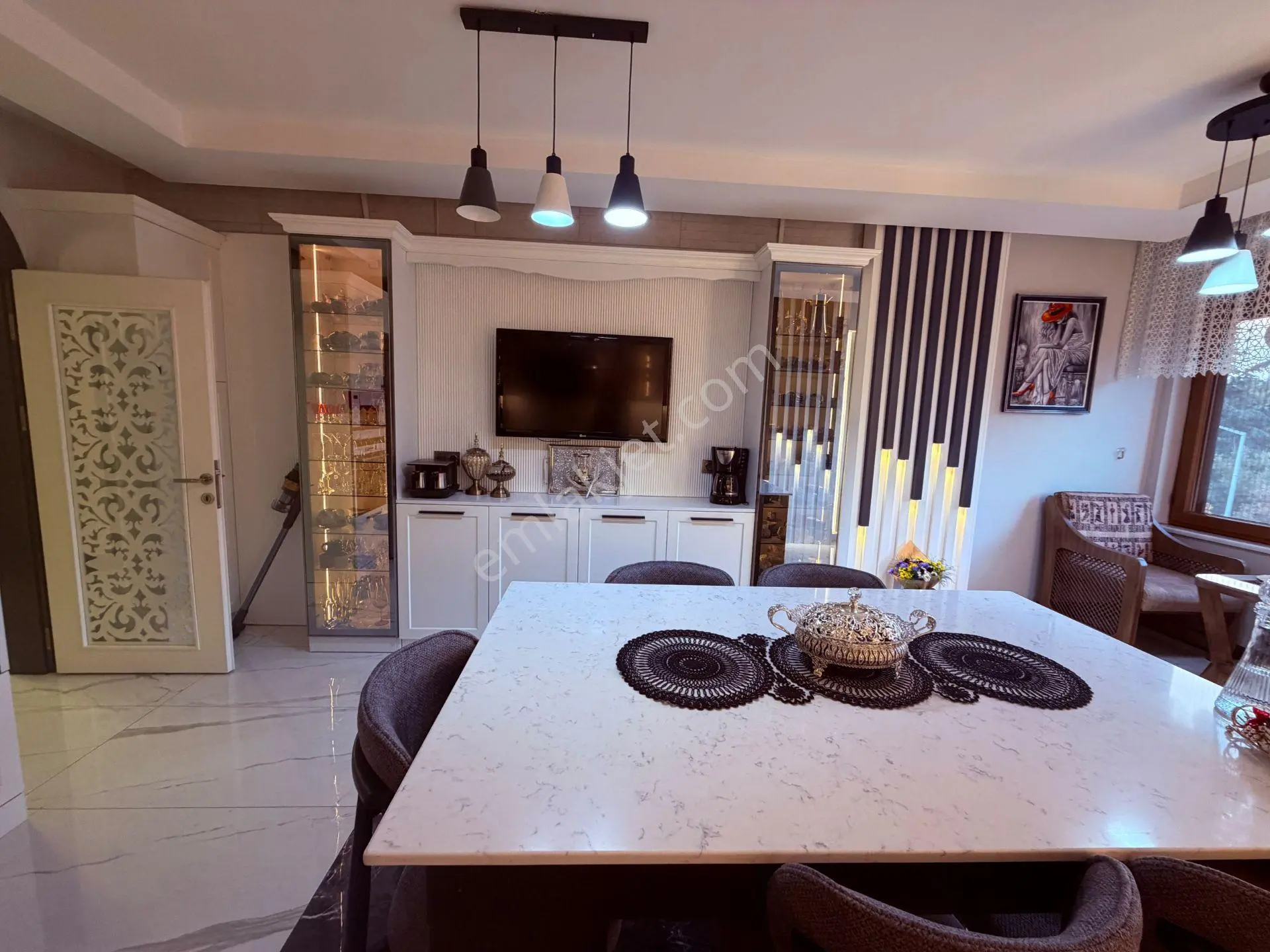 Ay Işığı Gayrimenkul'den 24 Ağustos Bulvarı Cadde Üzeri Villa Tadında Satılık 4+1 Daire — fotoğraf 24