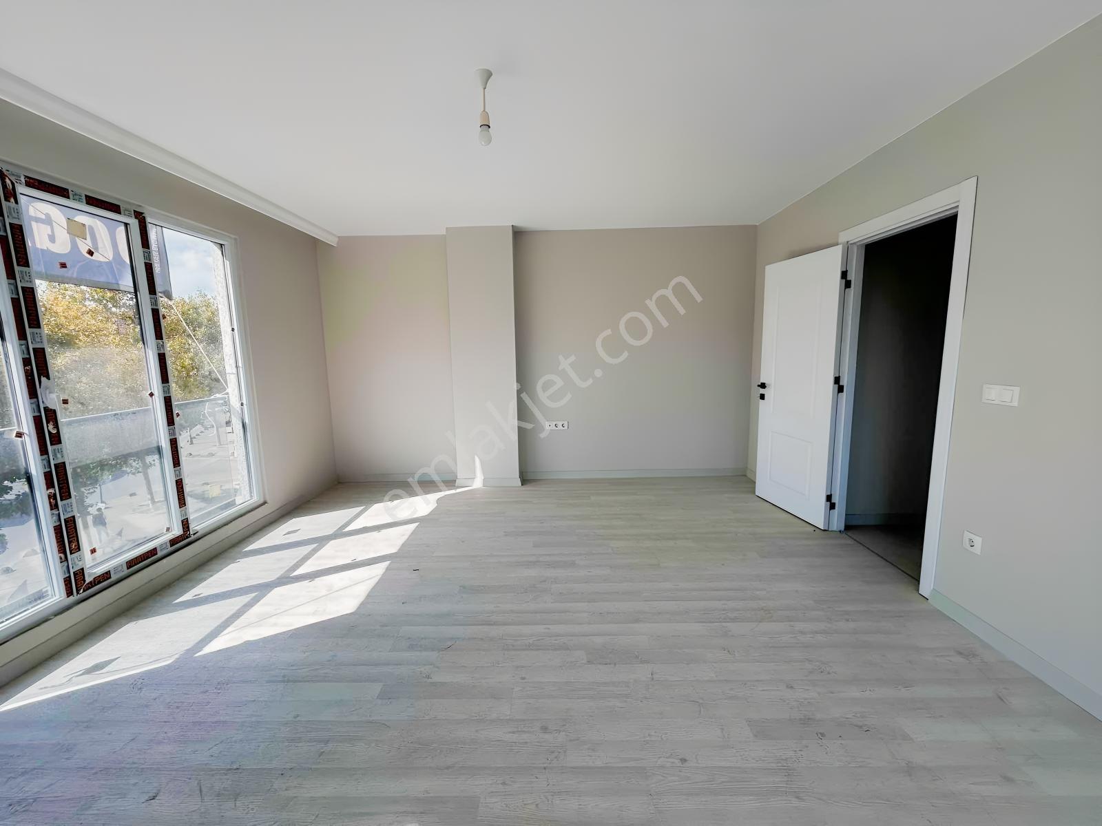 Sancaktepe De Atatürk Caddesine Cephe Kapalı Otopark Olan Daire — fotoğraf 28