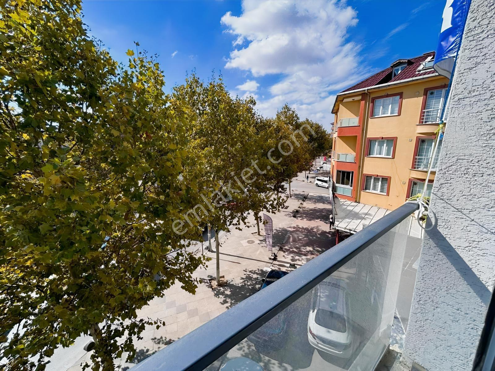 Sancaktepe De Atatürk Caddesine Cephe Kapalı Otopark Olan Daire — fotoğraf 29