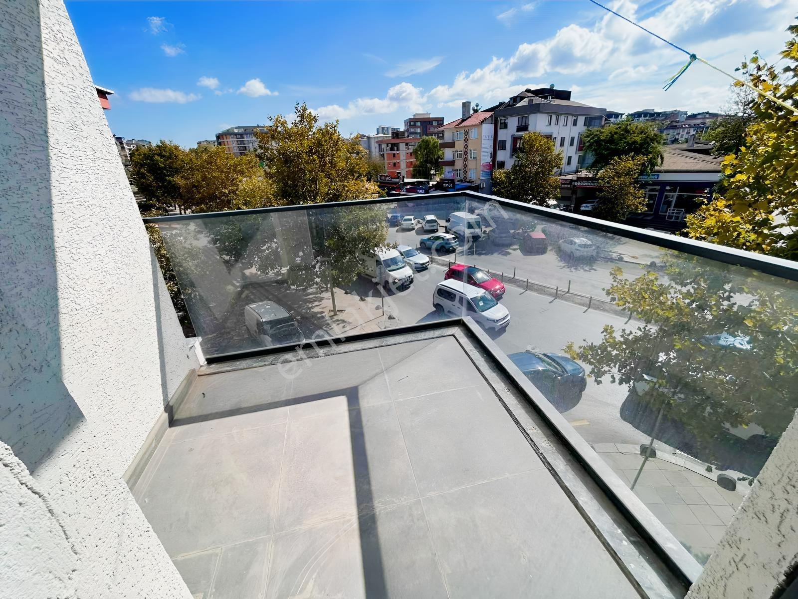 Sancaktepe De Atatürk Caddesine Cephe Kapalı Otopark Olan Daire — fotoğraf 33